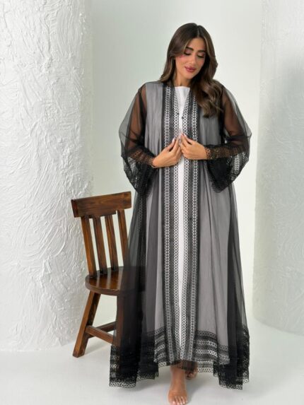 عباية باللون الأسود الشفاف للمناسبات