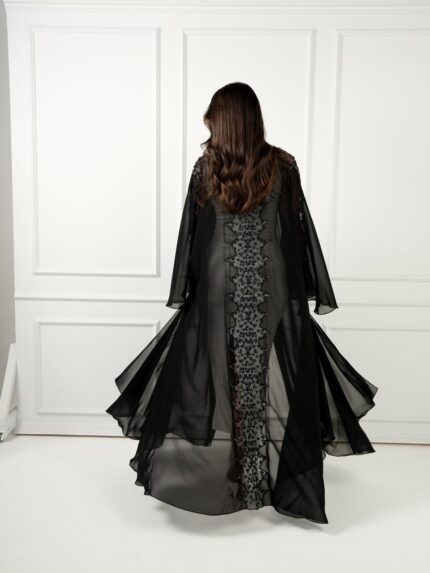 عباية باللون الأسود الشفاف للمناسبات