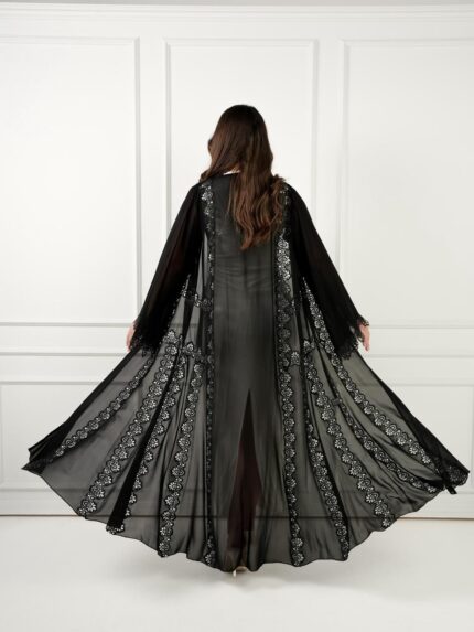 عباية باللون الأسود الشفاف للمناسبات